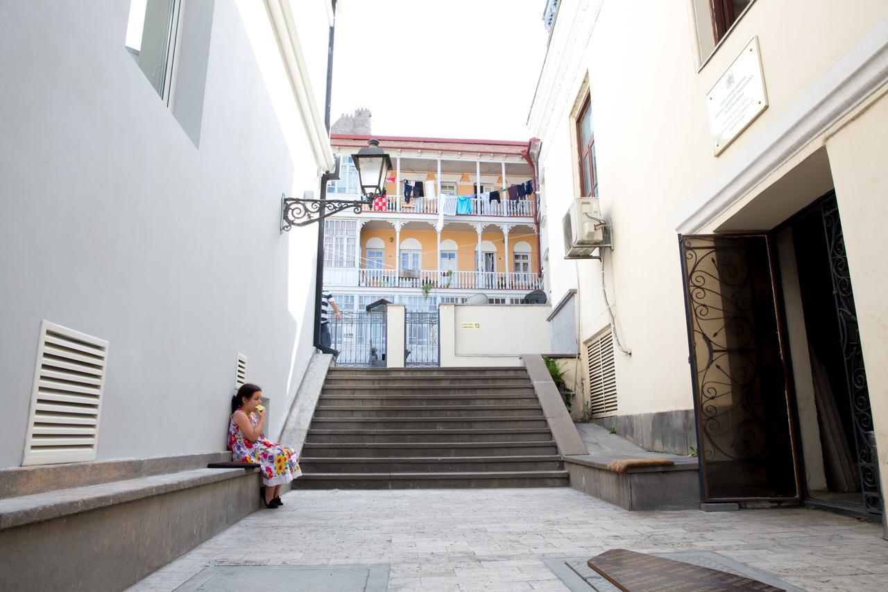 Meidan Suites Tbilisi Esterno foto