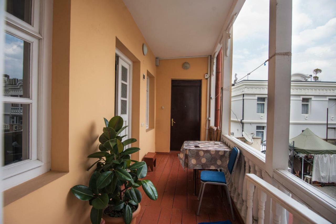Meidan Suites Tbilisi Esterno foto